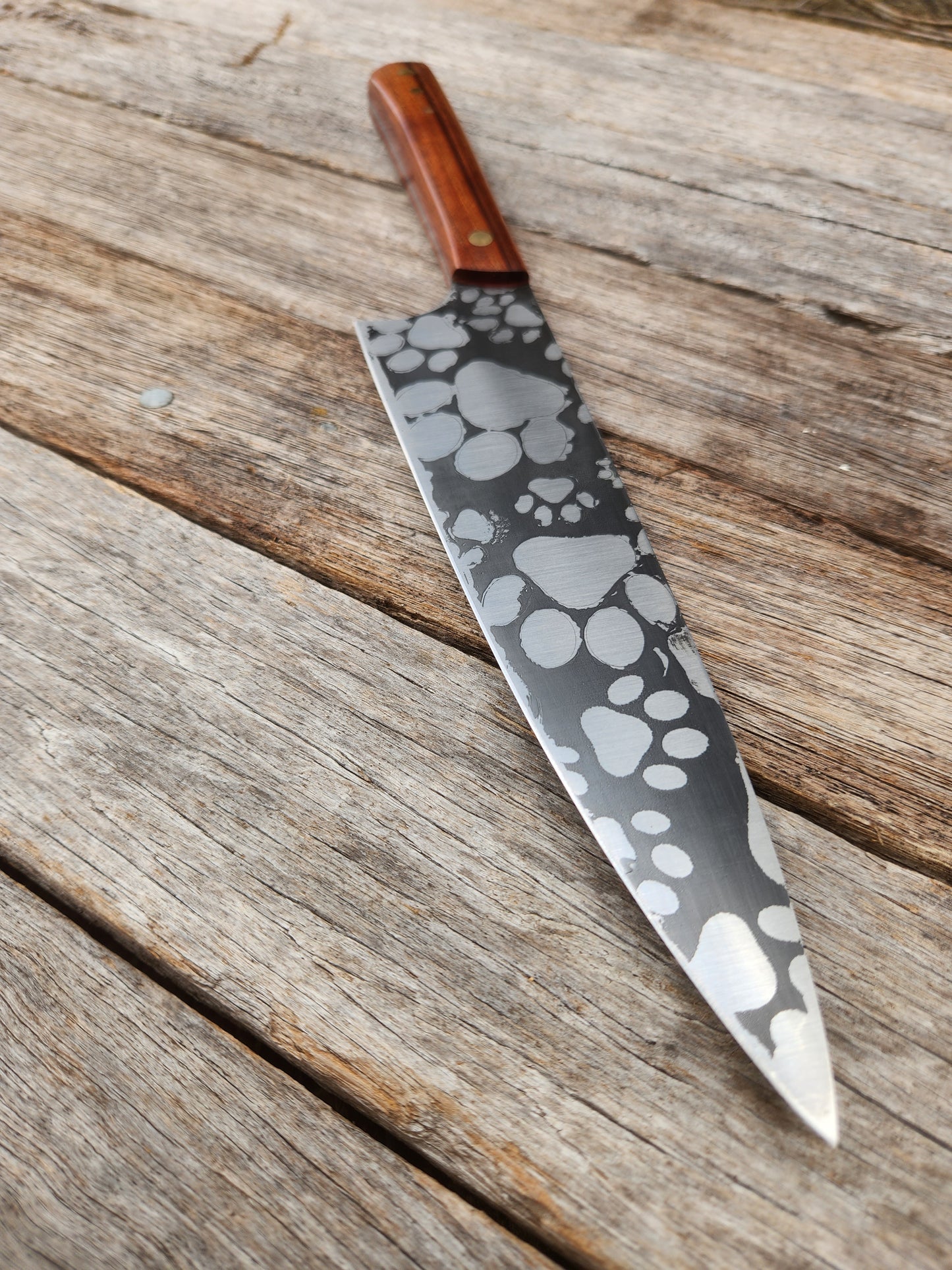 Paw Print Gyuto
