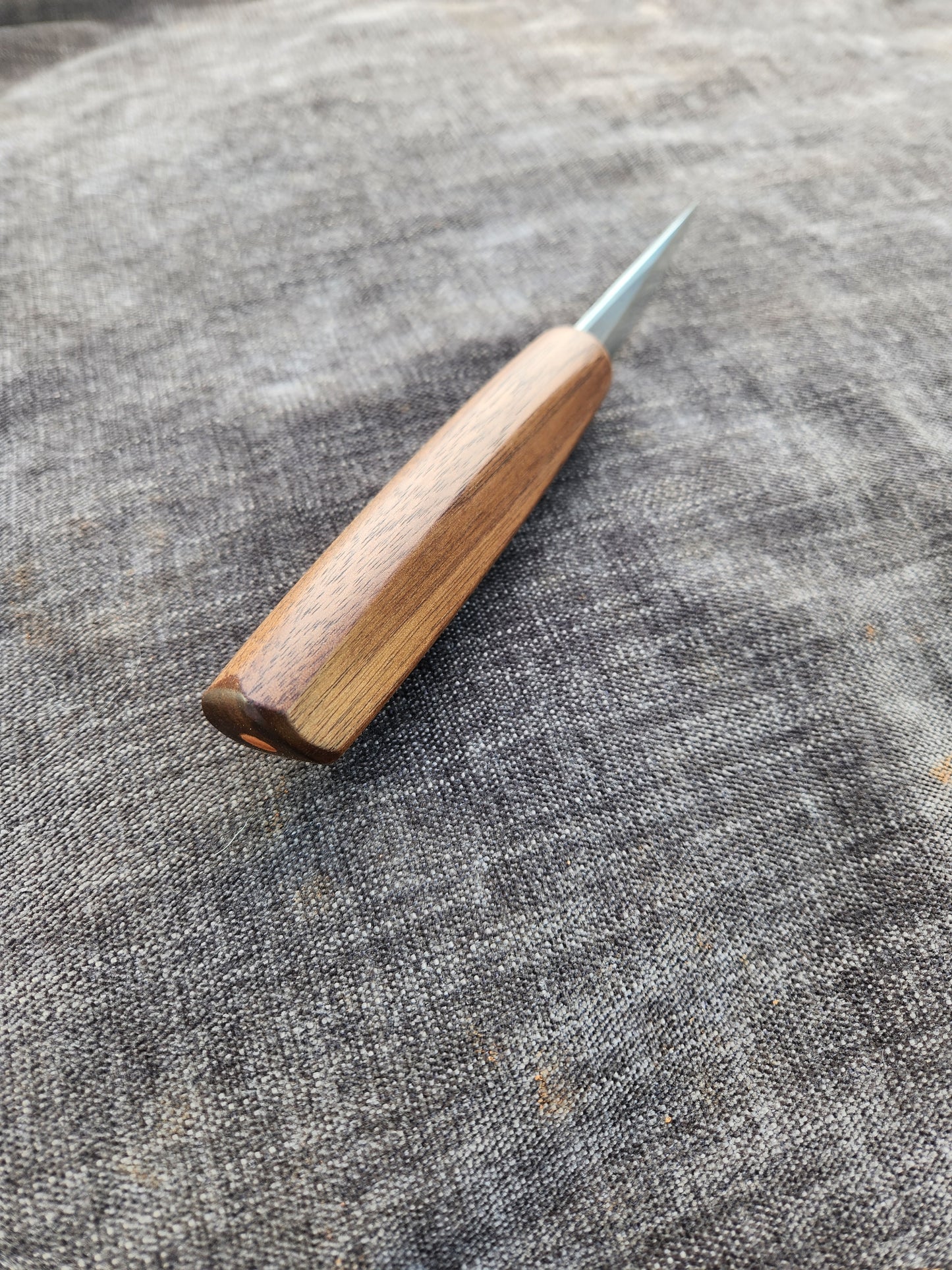 "Valkyrie" 85mm Traditional Sloyd - American Walnut